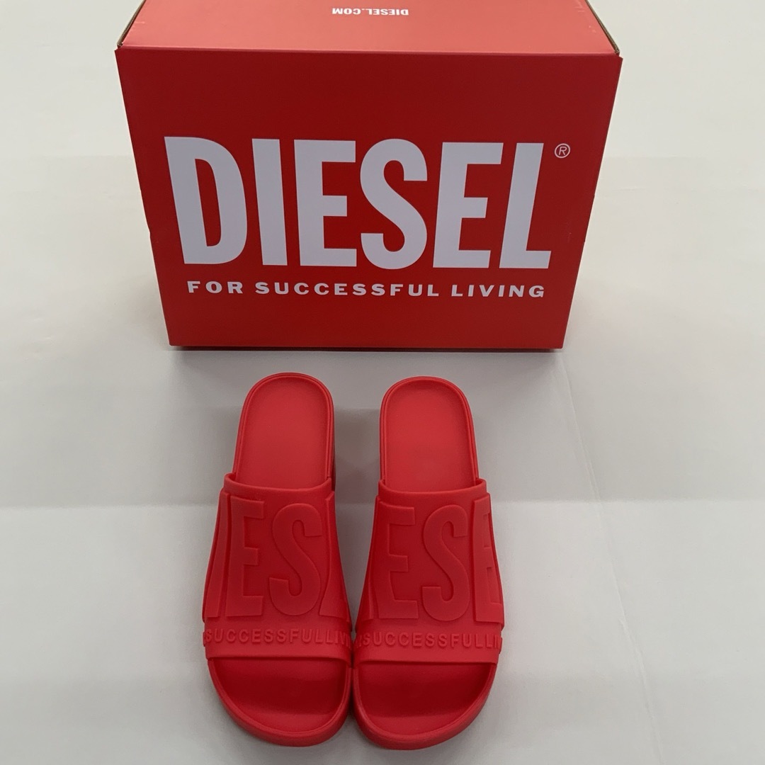 DIESEL(ディーゼル)の洗練されたデザイン　DIESEL　SA-PAMELA H　レッド　24.5cm レディースの靴/シューズ(サンダル)の商品写真