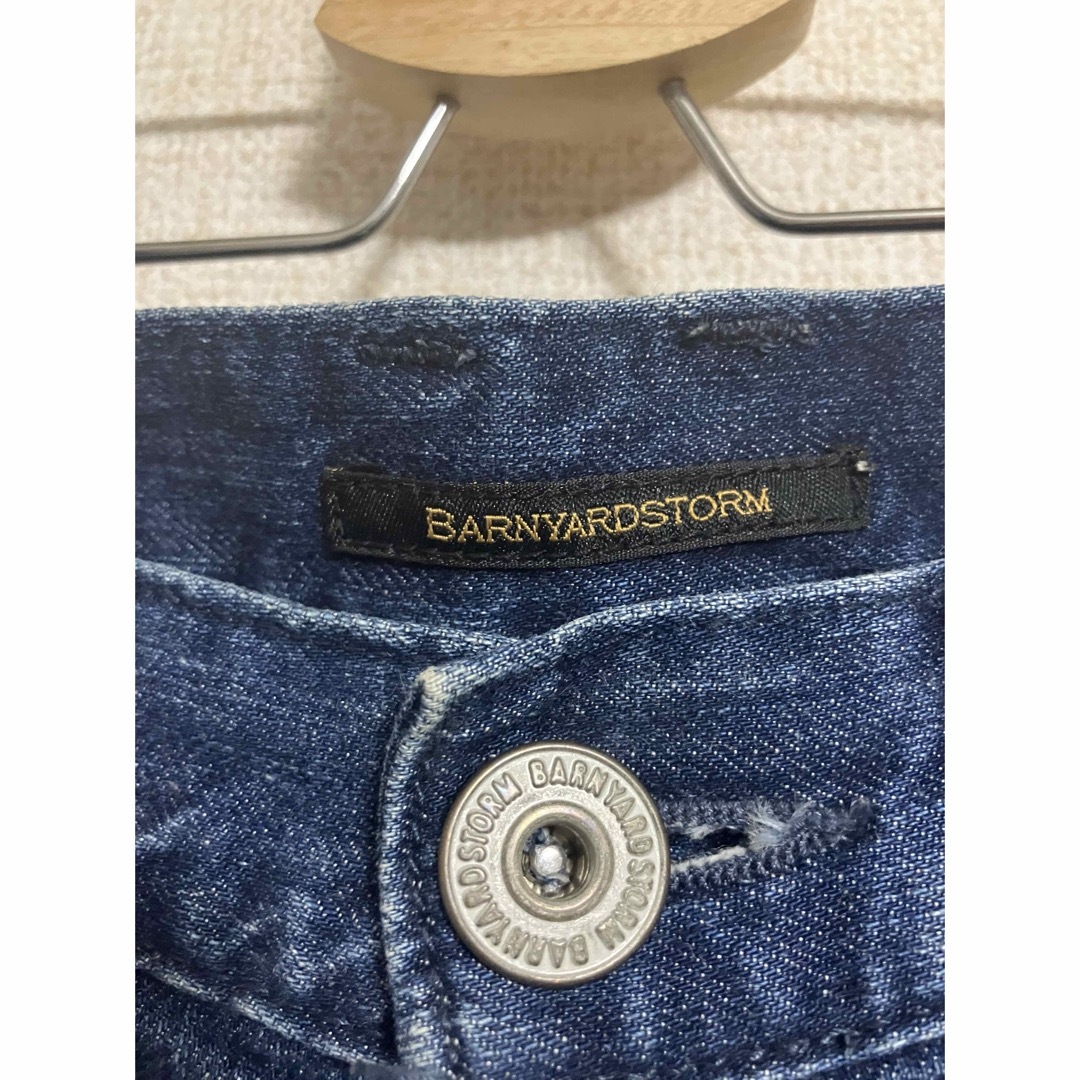 BARNYARDSTORM(バンヤードストーム)のバンヤードストーム　ダメージデニムパンツ レディースのパンツ(デニム/ジーンズ)の商品写真