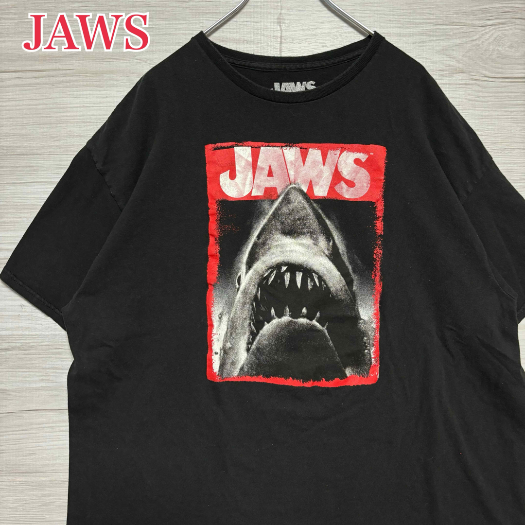 TV&MOVIE(ティービーアンドムービー)の【入手困難】JAWS  ジョーズ　Tシャツ　2XLサイズ　海外輸入　ムービー メンズのトップス(Tシャツ/カットソー(半袖/袖なし))の商品写真