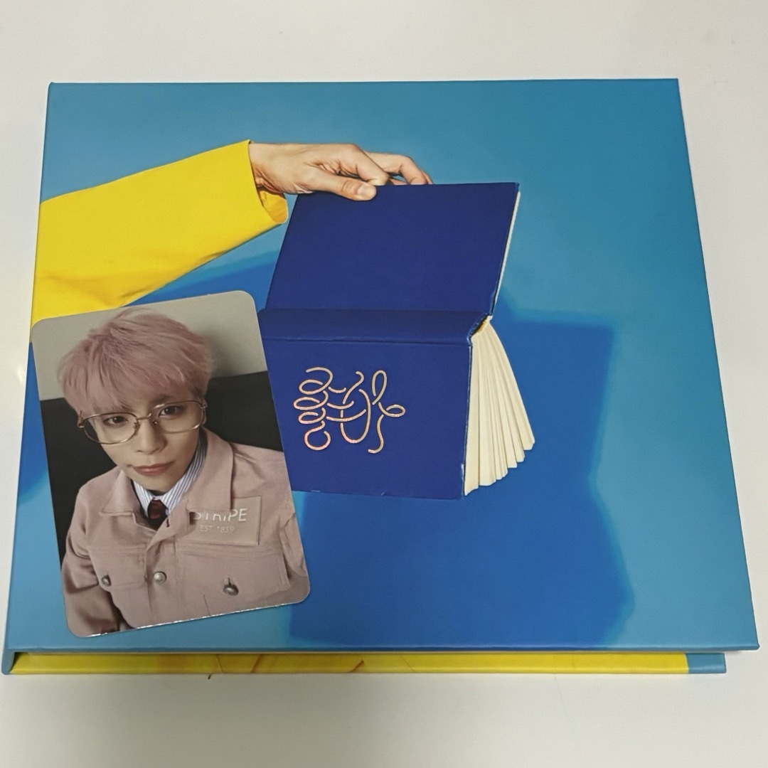 SHINee ジョンヒョン She is チョア　アルバム エンタメ/ホビーのCD(K-POP/アジア)の商品写真