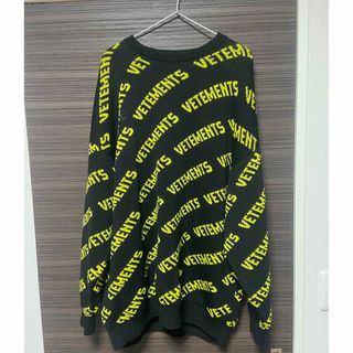 ヴェトモン(VETEMENTS)のvetements モノグラムニット　Sサイズ(ニット/セーター)