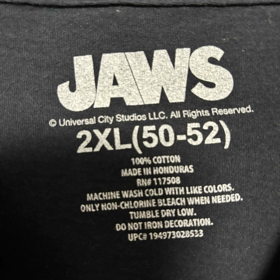 TV&MOVIE(ティービーアンドムービー)の【入手困難】JAWS  ジョーズ　Tシャツ　2XLサイズ　海外輸入　ムービー メンズのトップス(Tシャツ/カットソー(半袖/袖なし))の商品写真