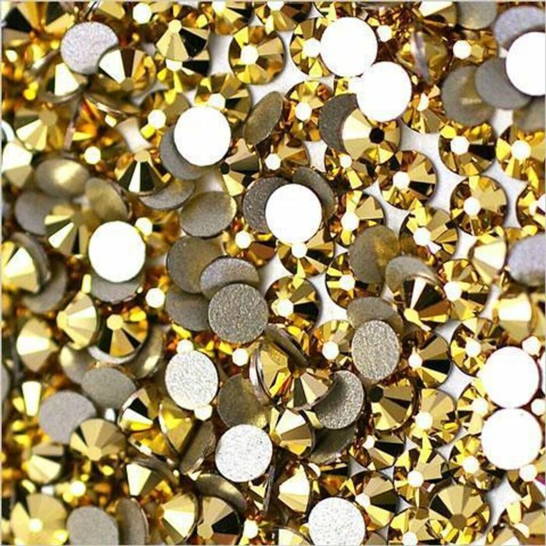 高級ガラス製 ラインストーン ss20 サイズ ゴールド ハンドメイドの素材/材料(生地/糸)の商品写真