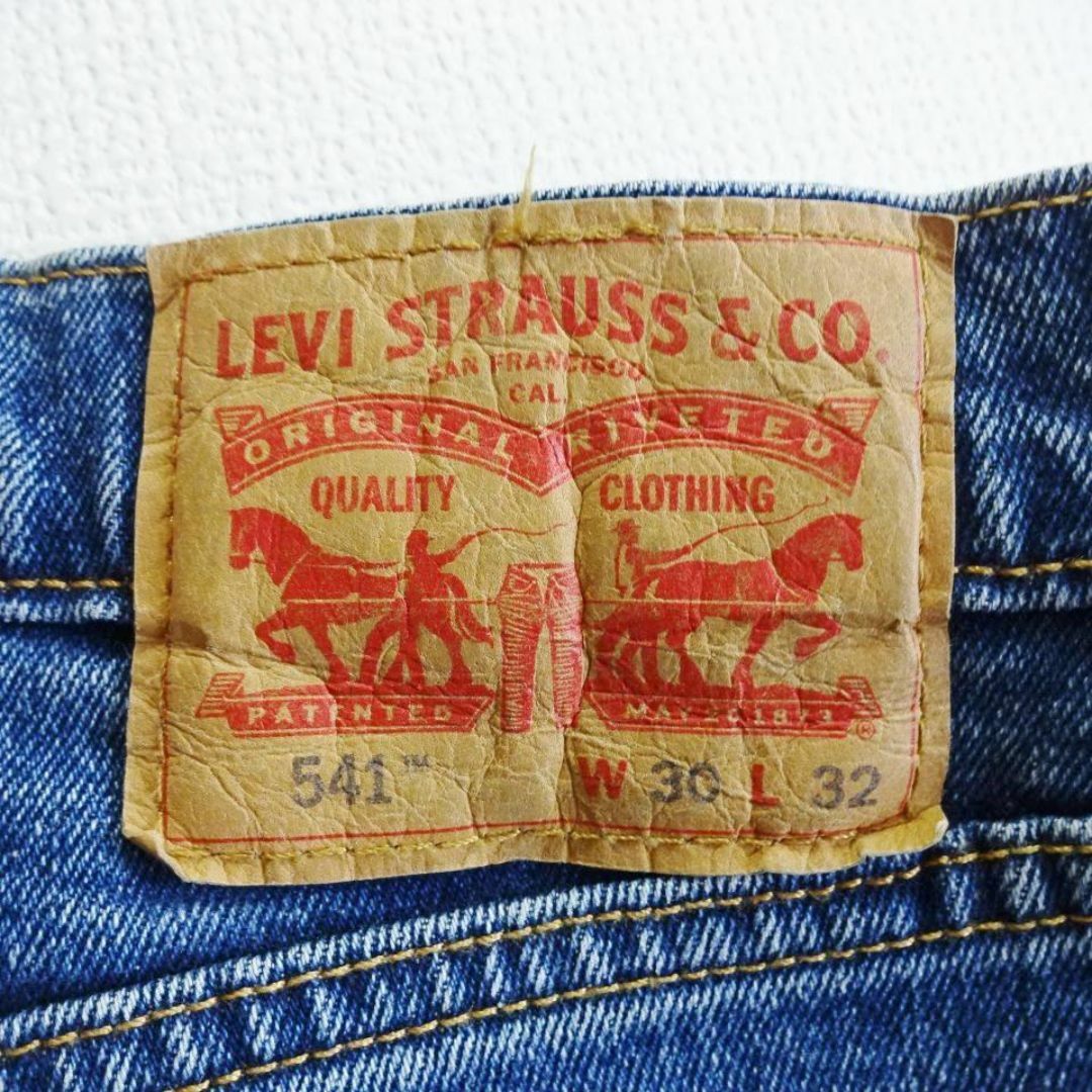 Levi's(リーバイス)のリーバイス　541　W80cm　アスレチックテーパーデニム　ストレッチ　藍青 メンズのパンツ(デニム/ジーンズ)の商品写真