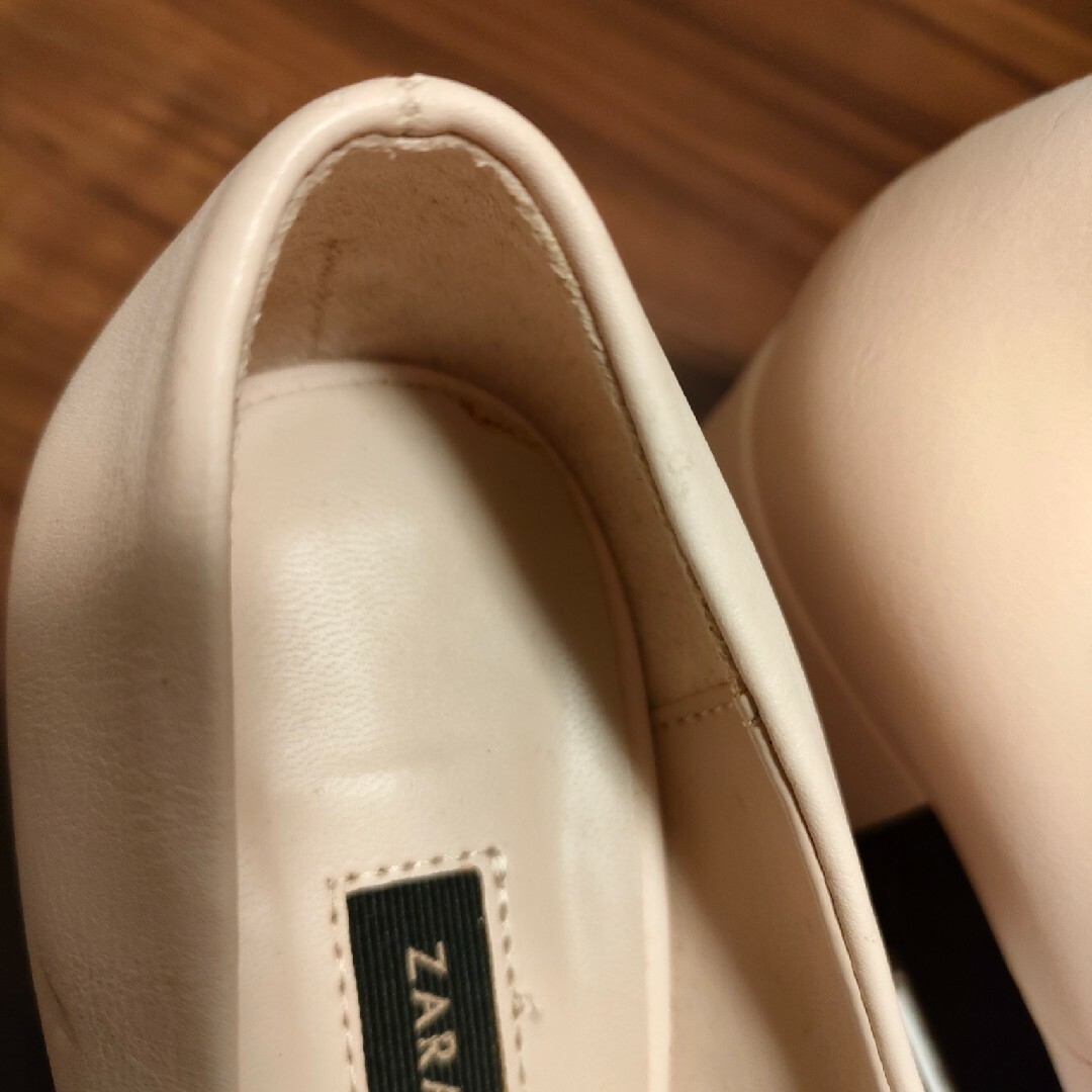 ZARA(ザラ)の【未使用品】ザラ/パンプス/バイカラー/サイズ35 レディースの靴/シューズ(ハイヒール/パンプス)の商品写真