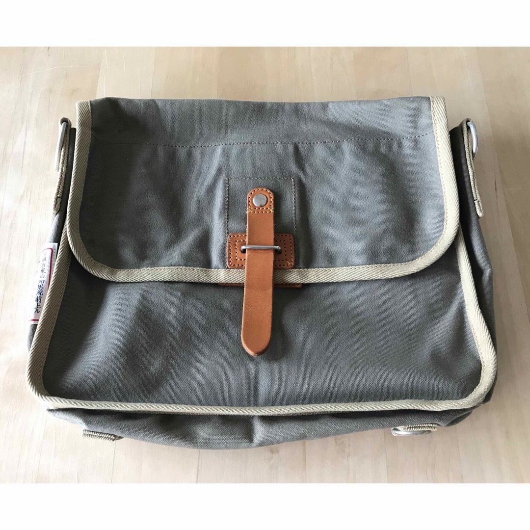 一澤帆布 バッグ 鞄 ショルダー リュック カーキ メンズのバッグ(ショルダーバッグ)の商品写真