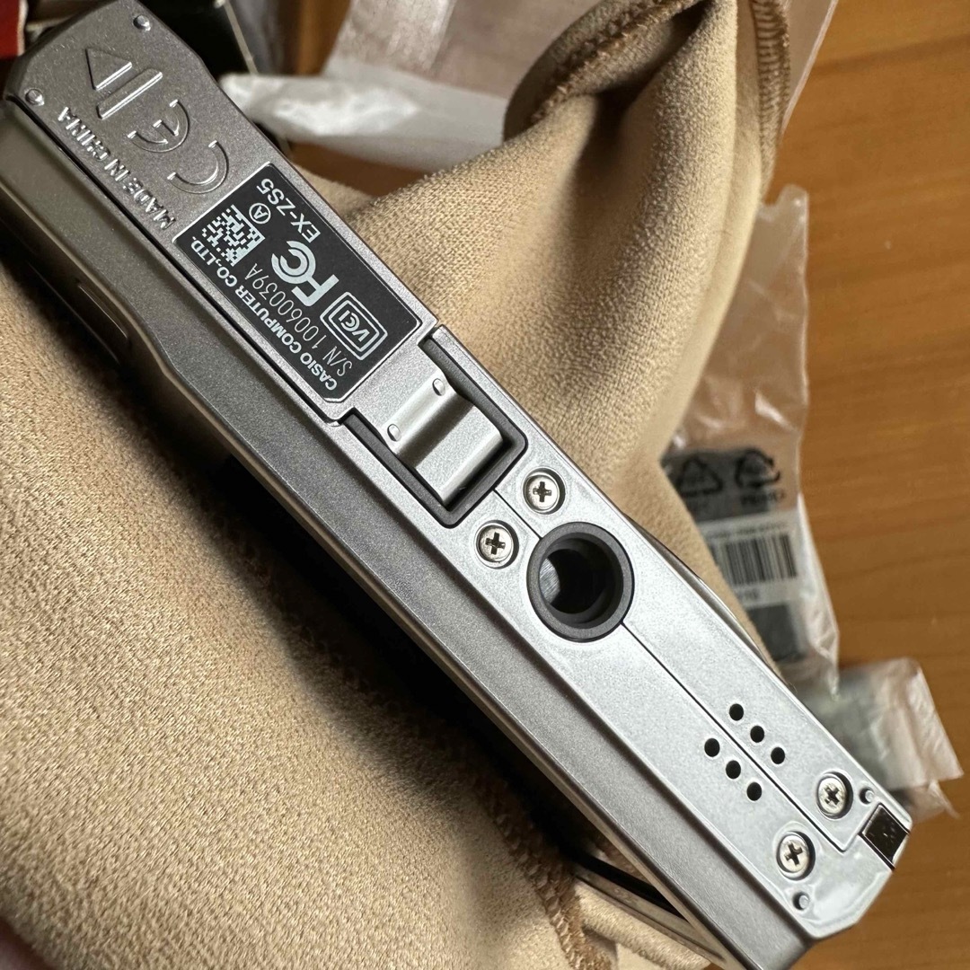 CASIO(カシオ)のカシオ CASIO EXILIM EX-ZS5  スマホ/家電/カメラのカメラ(コンパクトデジタルカメラ)の商品写真