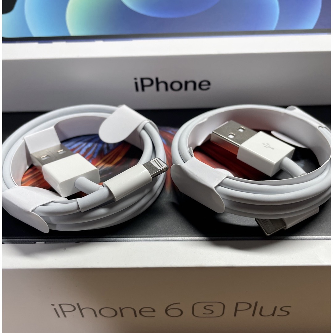 iPhone(アイフォーン)の純正品質iPhone充電・転送ケーブル Lightningケーブル 1m ２本 スマホ/家電/カメラのスマートフォン/携帯電話(バッテリー/充電器)の商品写真