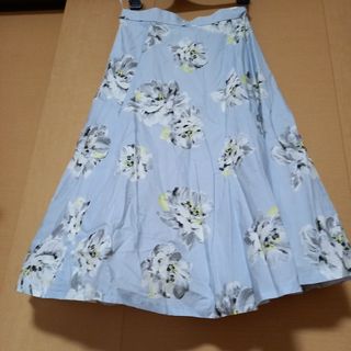 ジャスグリッティー(JUSGLITTY)のジャスグリッティー　花柄　０サイズ(ひざ丈スカート)