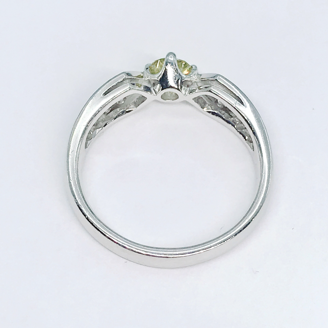 ジュエリーマキ(ジュエリーマキ)の計0.58ct アップルグリーン ファンシー ダイヤモンドリング PT900 レディースのアクセサリー(リング(指輪))の商品写真