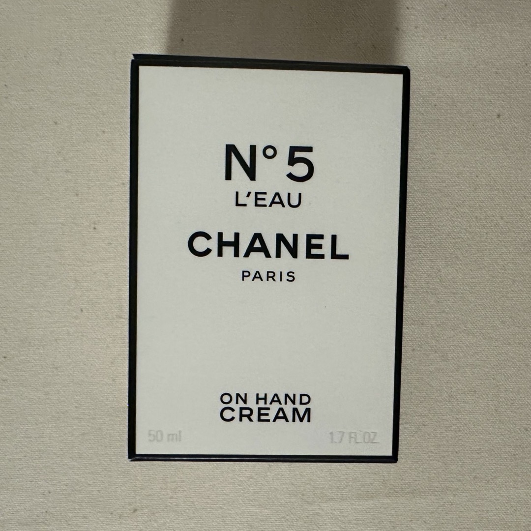 CHANEL(シャネル)のCHANEL N°5 ローハンドクリーム コスメ/美容のボディケア(ハンドクリーム)の商品写真