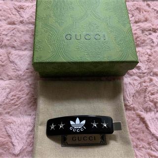 Gucci adidas コラボ ヘアクリップ ヘアアクセサリー　ブラック