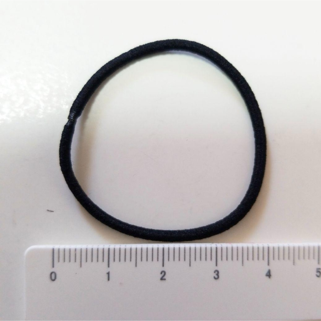 ヘアゴム 100本    直径4cm 　黒 レディースのヘアアクセサリー(ヘアゴム/シュシュ)の商品写真