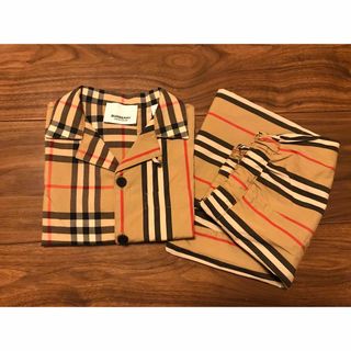 バーバリー(BURBERRY)の新品　バーバリー　シャツ　80  90  襟付きシャツ　半袖シャツ(Tシャツ/カットソー)