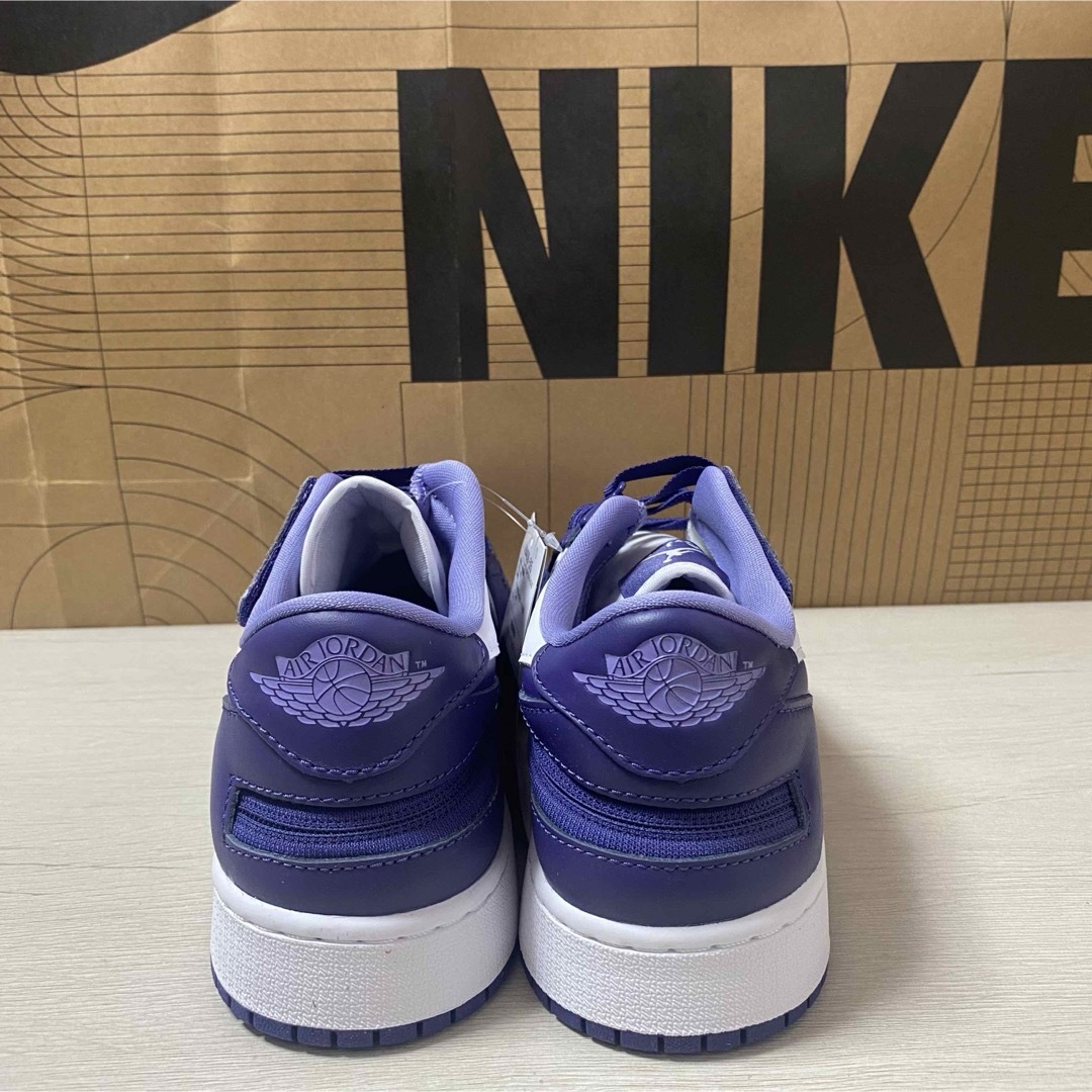 NIKE(ナイキ)の25cm AIR JORDAN 1 LOW FLYEASE (GS) レディースの靴/シューズ(スニーカー)の商品写真