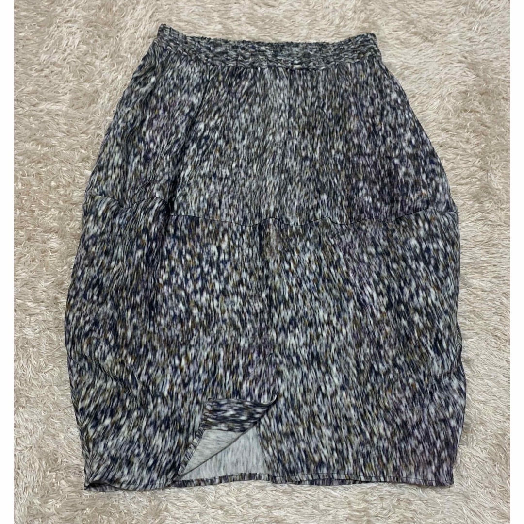 TOMORROWLAND(トゥモローランド)のChristian Wijnants　 総柄　スカート  シルク混 レディースのスカート(ひざ丈スカート)の商品写真