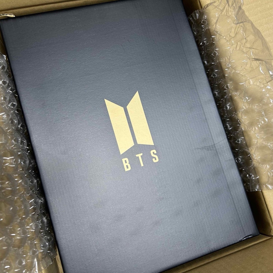 防弾少年団(BTS)(ボウダンショウネンダン)の公式 BTS 防弾少年団 ARMY Membership MERCH BOX#8 エンタメ/ホビーのタレントグッズ(アイドルグッズ)の商品写真