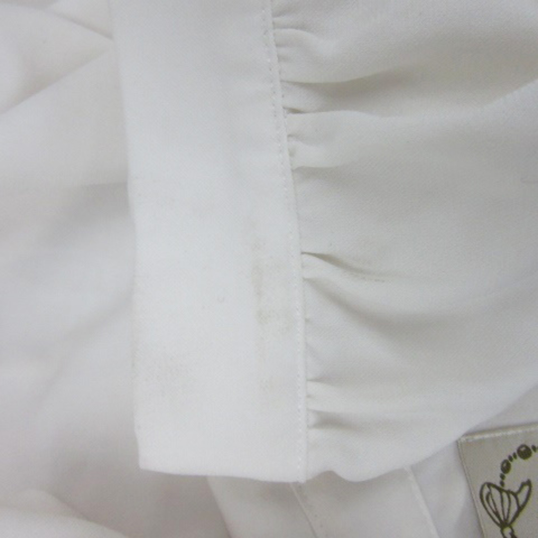 tocco(トッコ)のトッコ ブラウス シャツ 七分袖 スキッパーカラー ビジュー M L 白 レディースのトップス(その他)の商品写真