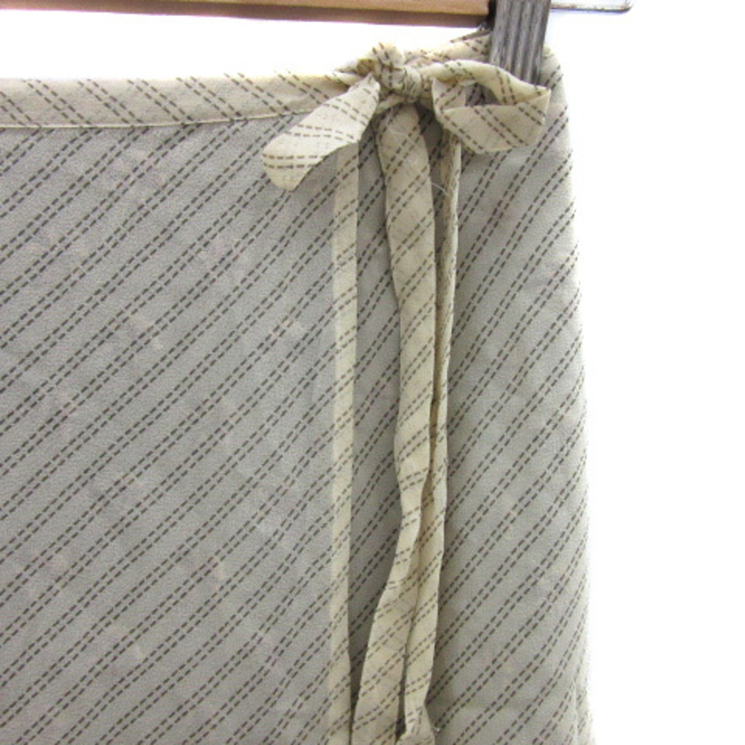 LAURA ASHLEY(ローラアシュレイ)のローラアシュレイ ラップスカート フレアスカート マキシ丈 ロング丈 シルク レディースのスカート(ロングスカート)の商品写真