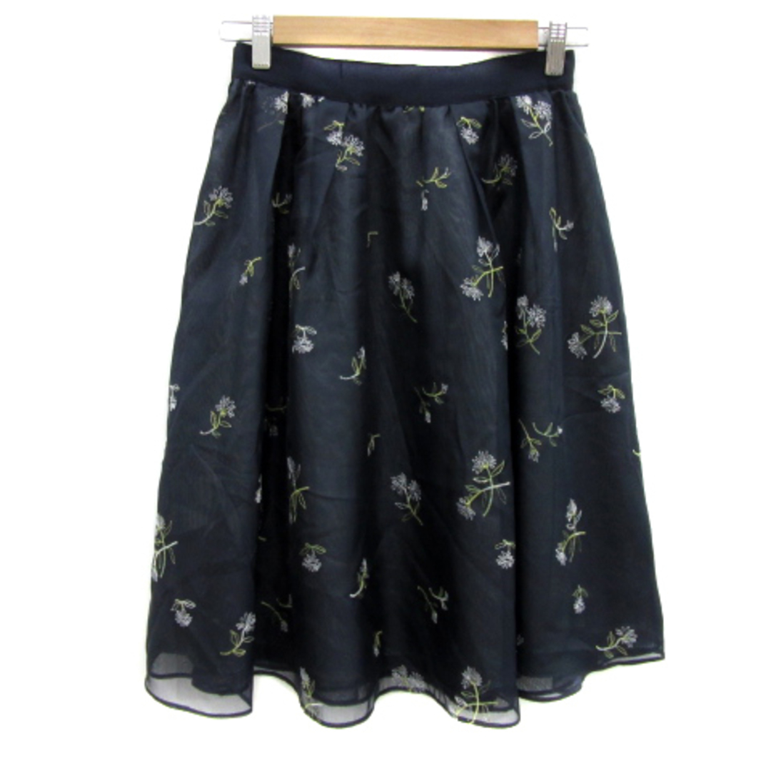 STRAWBERRY-FIELDS(ストロベリーフィールズ)のストロベリーフィールズ フレアスカート ミモレ丈 花柄 刺繍 マルチカラー 紺 レディースのスカート(ひざ丈スカート)の商品写真