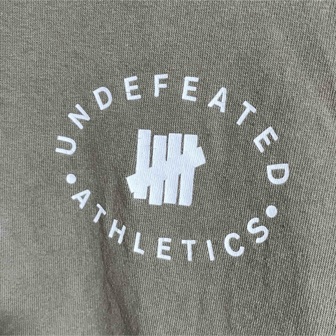 UNDEFEATED(アンディフィーテッド)のUNDEFEATED　Tシャツ　レア　USA製　ビッグシャツ メンズのトップス(Tシャツ/カットソー(半袖/袖なし))の商品写真