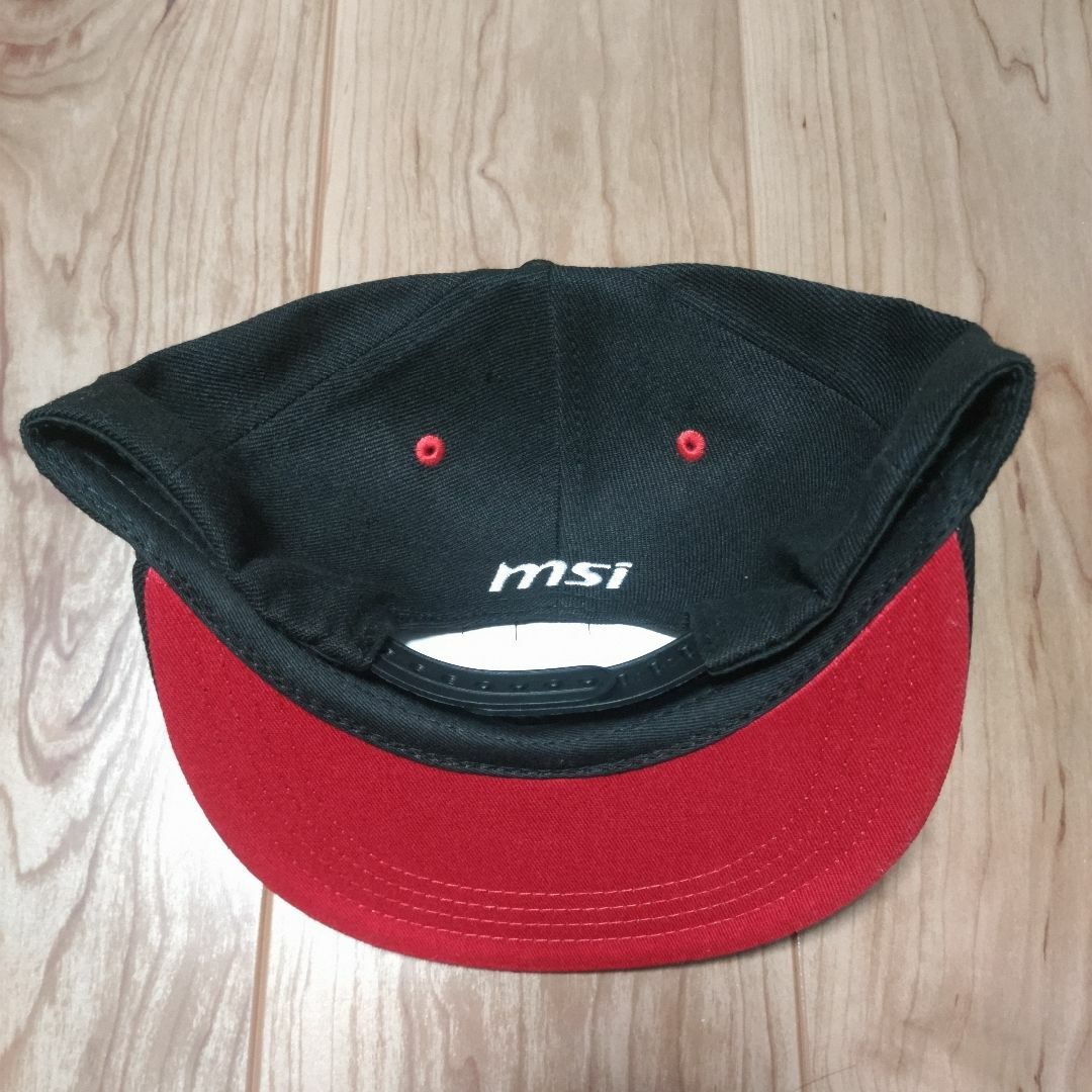 【限定】MSI ゲーミング キャップ ドラゴン 刺繍 新品未使用 非売品 メンズの帽子(キャップ)の商品写真