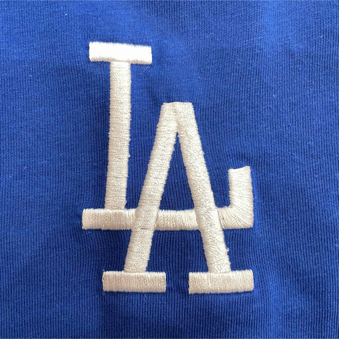 MLB(メジャーリーグベースボール)の【90】MLB公式 ドジャース　ロゴ刺繍　半袖Tシャツ●ユニフォーム　大谷翔平 キッズ/ベビー/マタニティのキッズ服男の子用(90cm~)(Tシャツ/カットソー)の商品写真