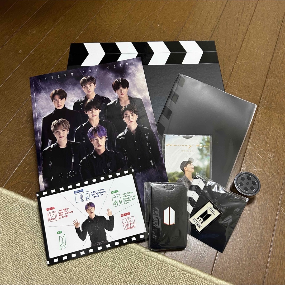 防弾少年団(BTS)(ボウダンショウネンダン)のBTS ARMY ZIP MEMBERSHIP KIT 6期 エンタメ/ホビーのタレントグッズ(アイドルグッズ)の商品写真