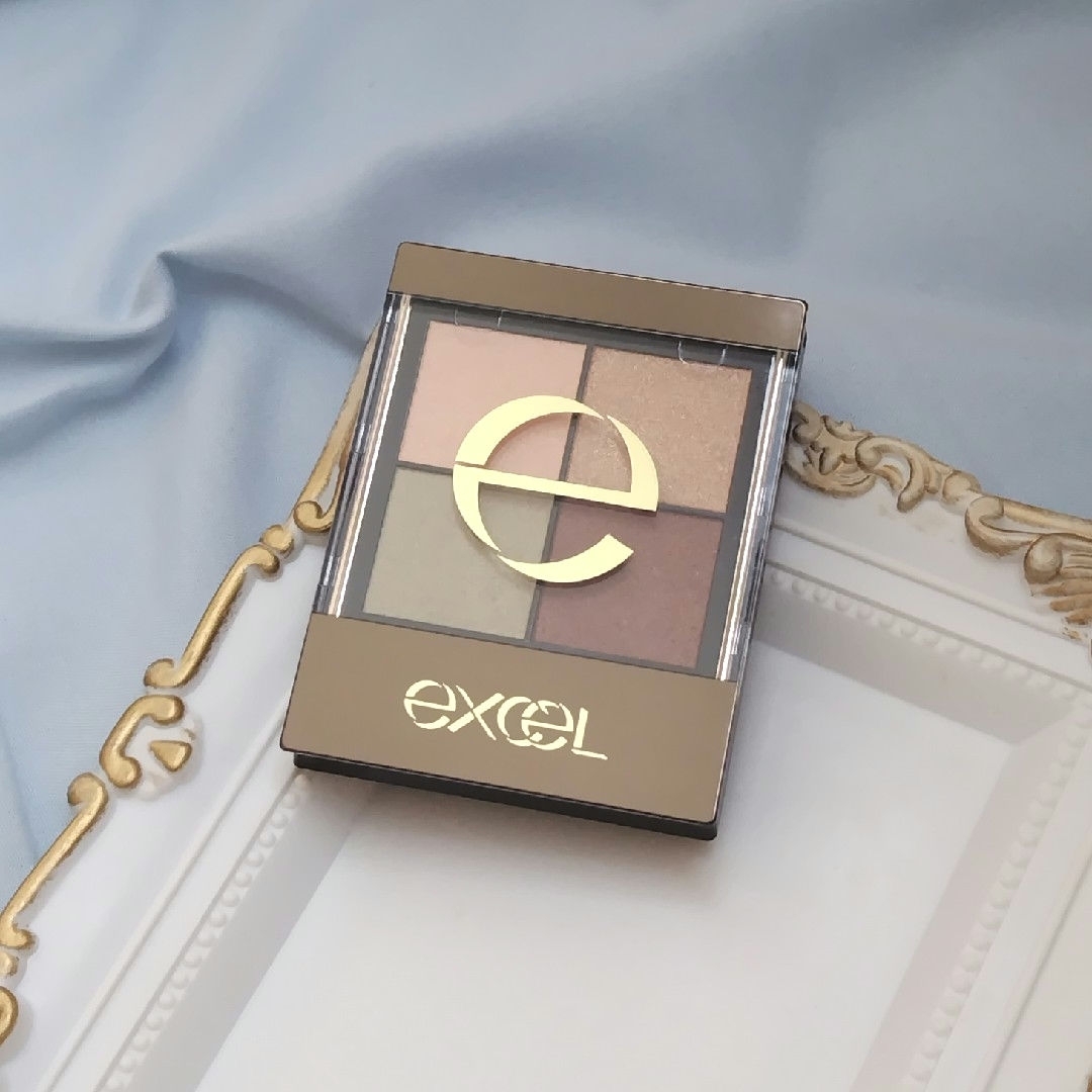 excel(エクセル)のエクセル リアルクローズシャドウ CS05 ベージュムートン(1コ入) コスメ/美容のベースメイク/化粧品(アイシャドウ)の商品写真