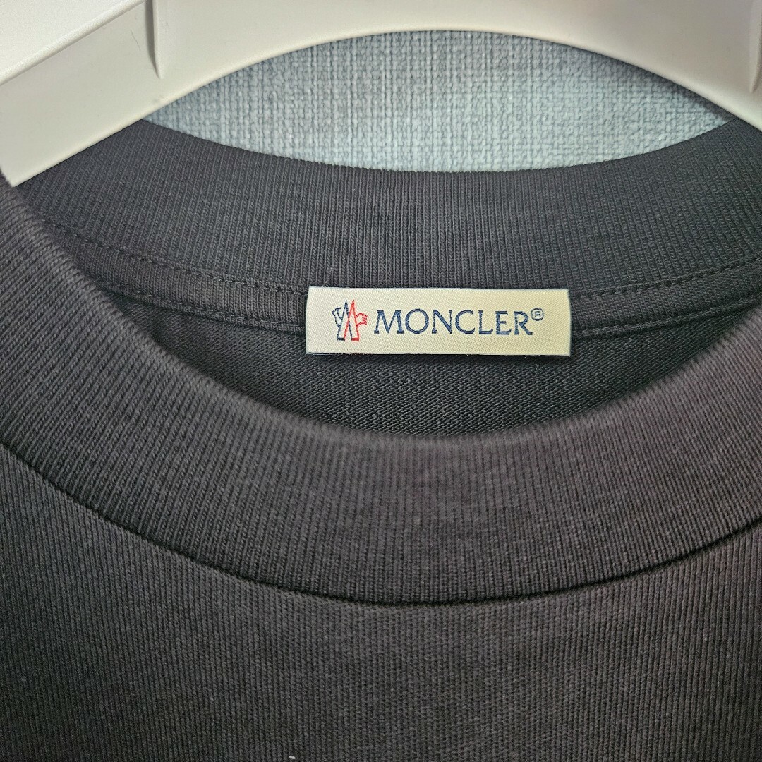MONCLER(モンクレール)の【新品未使用】MONCLER ロゴ刺繍 コットン Tシャツ レディースのトップス(Tシャツ(半袖/袖なし))の商品写真