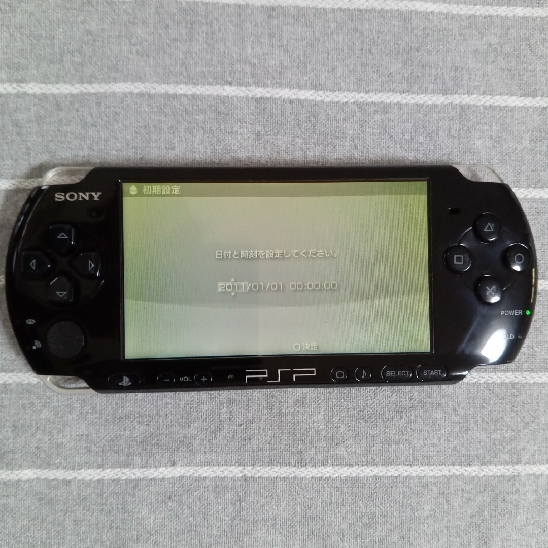 SONY(ソニー)のPSP　プレイステーションポータブル　3000　本体　ブラック　黒 エンタメ/ホビーのゲームソフト/ゲーム機本体(携帯用ゲーム機本体)の商品写真