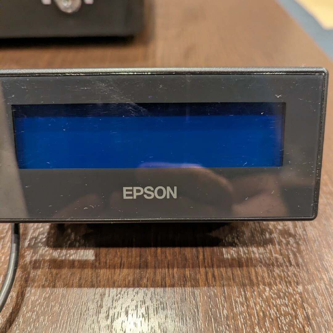 EPSON(エプソン)のスマレジ　レジ　キャッシュドロア　キャッシュディスプレイ　セット スマホ/家電/カメラのスマホ/家電/カメラ その他(その他)の商品写真