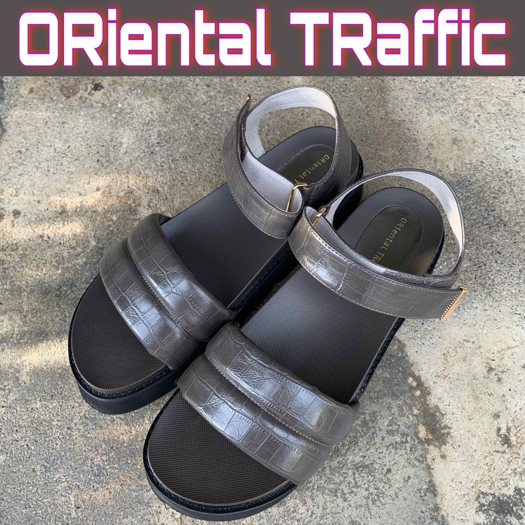 ORiental TRaffic(オリエンタルトラフィック)のORiental TRaffic  厚底パデットベルトサンダル レディースの靴/シューズ(サンダル)の商品写真
