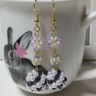 花＊キラキラパープルボーダービーズボールピアス(ピアス)