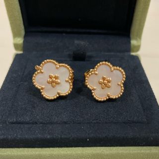 専用⭐︎梅の花モチーフ ローズゴールド ホワイト シェル ピアス&ネックレス(ピアス)