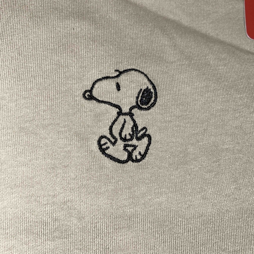 PEANUTS(ピーナッツ)のタグ付き ベージュ ピーナッツ peanuts スヌーピー SNOOPY シャツ メンズのトップス(Tシャツ/カットソー(半袖/袖なし))の商品写真