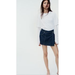 ザラ(ZARA)の新品！♥️ZARA♥️Z1975 デニム クロスオーバー スコート。パンツ。Ｓ。(ショートパンツ)