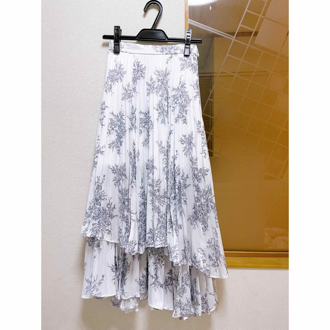 SNIDEL - 新品未使用タグ付き SNIDEL プリーツプリントスカート SNIDEL - 新品未使用タグ付き SNIDEL プリーツプリントスカート