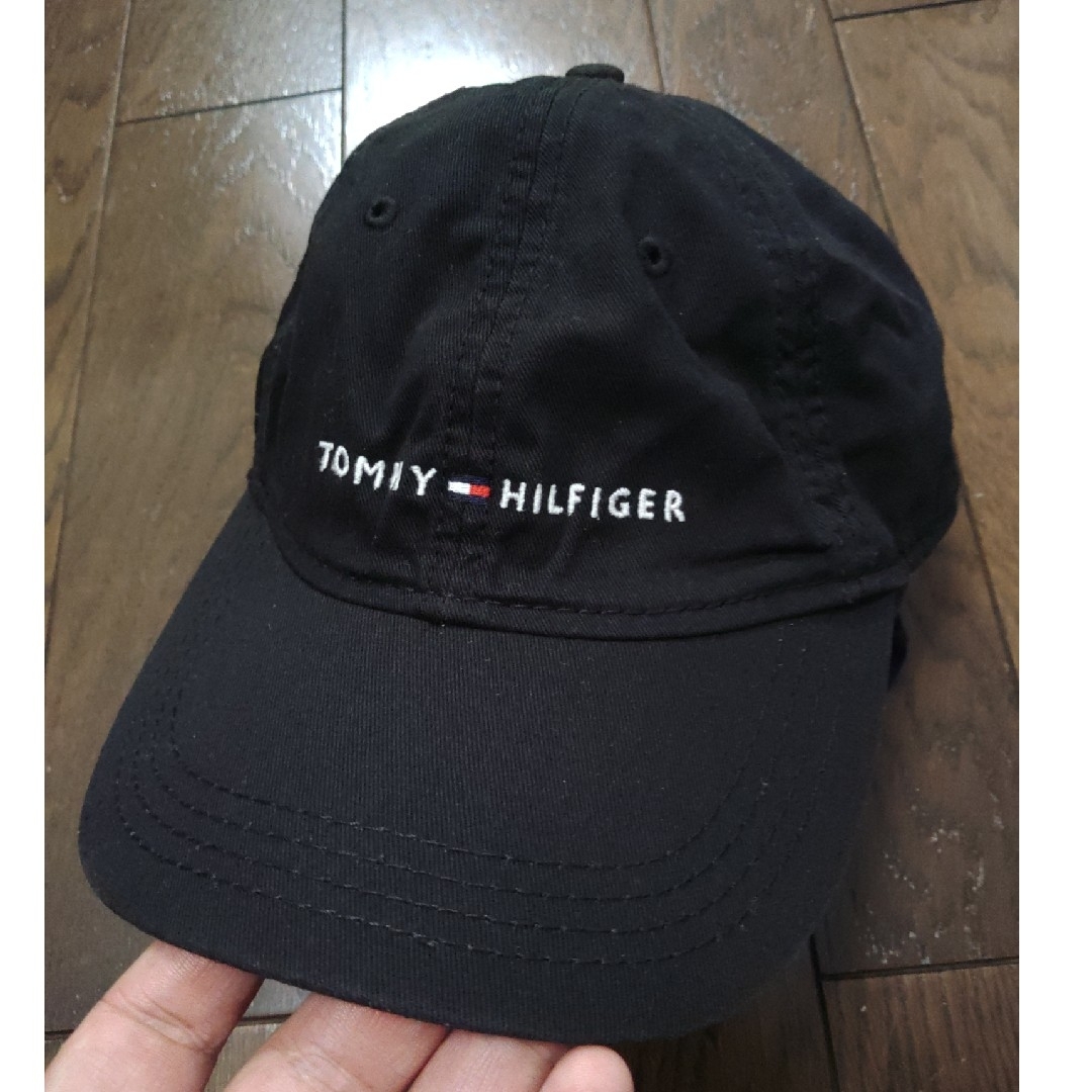 TOMMY HILFIGER(トミーヒルフィガー)のTOMMY HILFIGER　キャップ　黒 メンズの帽子(キャップ)の商品写真