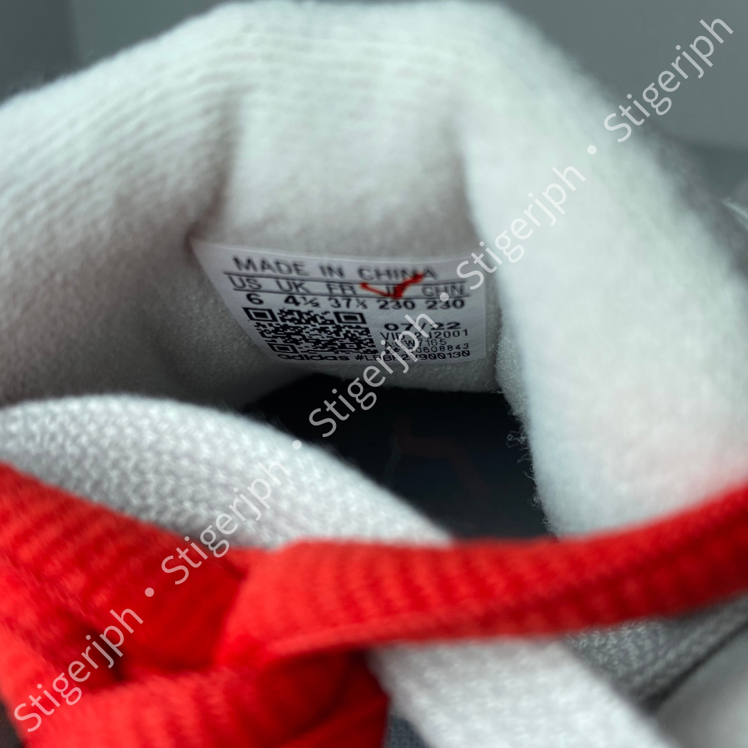Originals（adidas）(オリジナルス)のアディダスオリジナルス　ハローキティ　ADI2000 ホワイト　レッド　23CM レディースの靴/シューズ(スニーカー)の商品写真