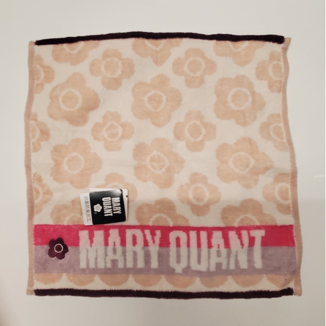 MARY QUANT(マリークワント)の【ちょここ様専用】MARY QUANTハンカチ ＆ Francfrancマグ エンタメ/ホビーのアニメグッズ(タオル)の商品写真