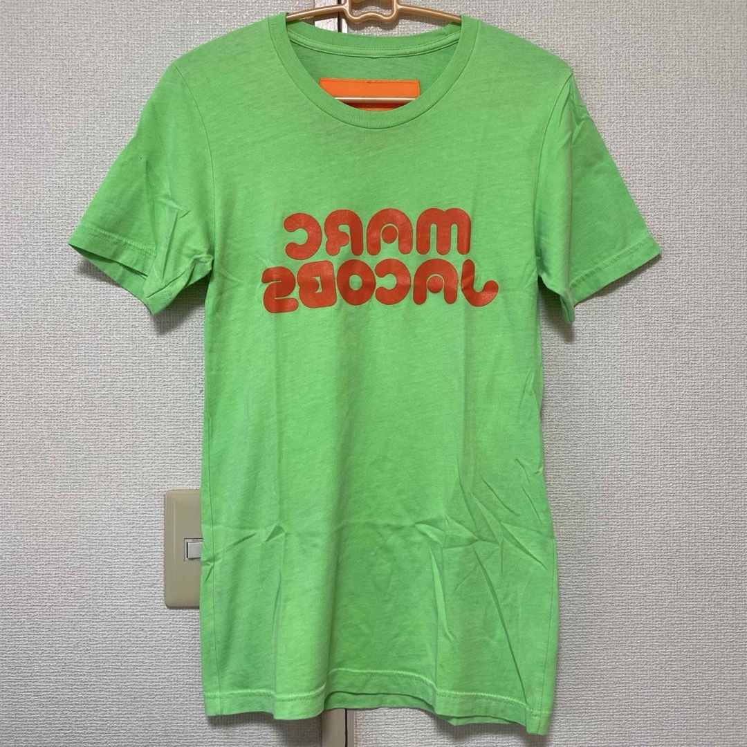 MARC JACOBS(マークジェイコブス)のMARCJACOBS ロゴTシャツ マークジェイコブス レディースのトップス(Tシャツ(半袖/袖なし))の商品写真