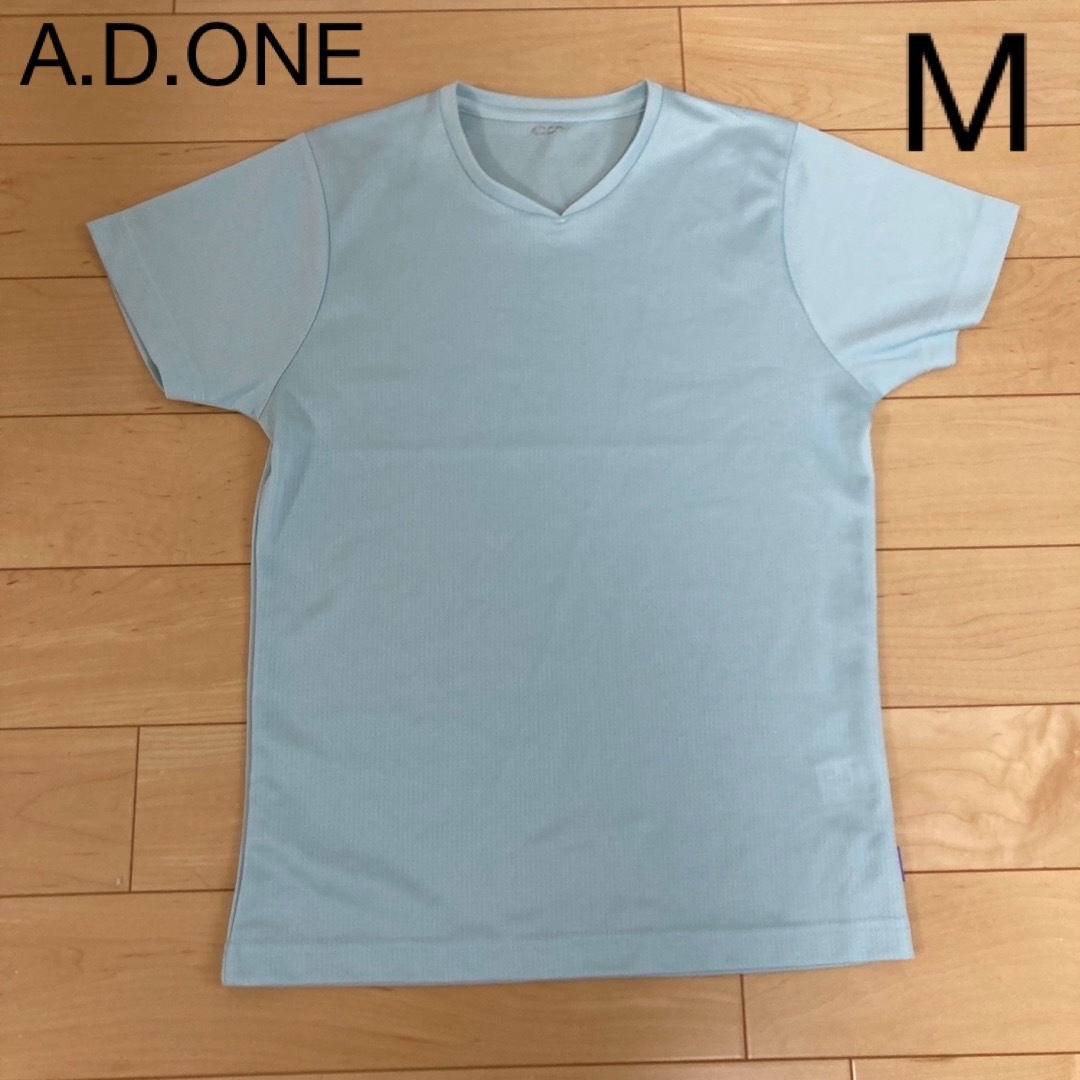 A.D.ONE レディース　女の子　Mサイズ　スポーツ　Tシャツ　サックス レディースのトップス(Tシャツ(半袖/袖なし))の商品写真