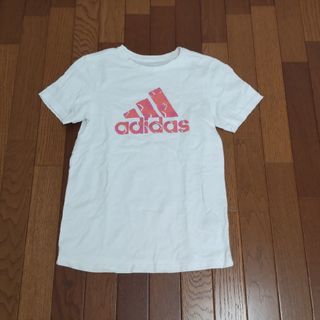 アディダス(adidas)のアディダスのTシャツ(Tシャツ(半袖/袖なし))