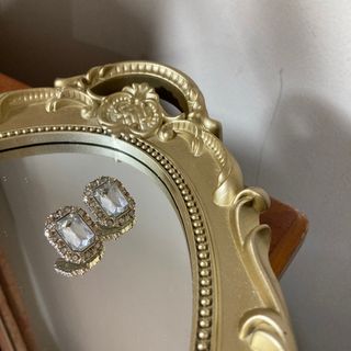 ザラ(ZARA)のビジューピアス(ピアス)