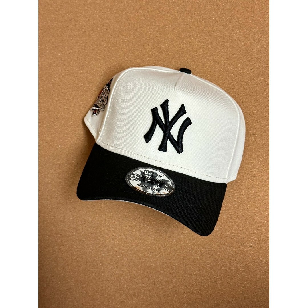 NEW ERA(ニューエラー)のニューエラ ニューヨークヤンキース 9forty A-FRAME ツートンカラー メンズの帽子(キャップ)の商品写真