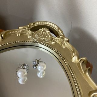 ザラ(ZARA)のパールピアス(ピアス)