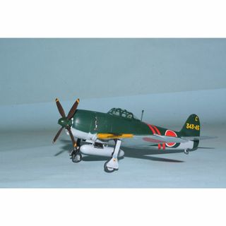 [完成品］1/72　日本海軍　局地戦闘機 『紫電改』(『紫電』21型)(模型/プラモデル)