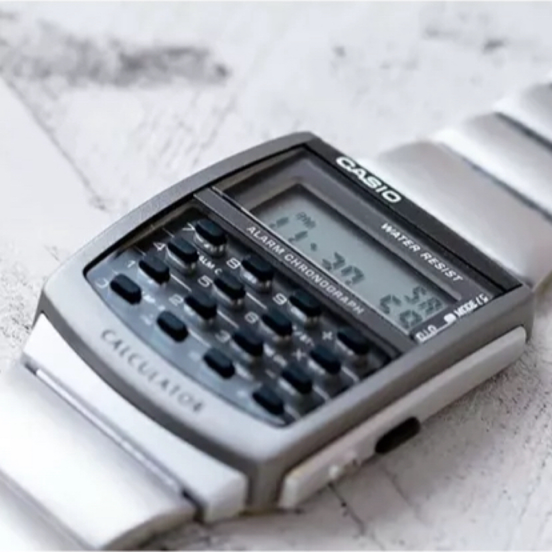 CASIO(カシオ)のカシオ　デジタル腕時計　新品　計算機能搭載　海外並行輸入モデル　データバンク メンズの時計(腕時計(デジタル))の商品写真