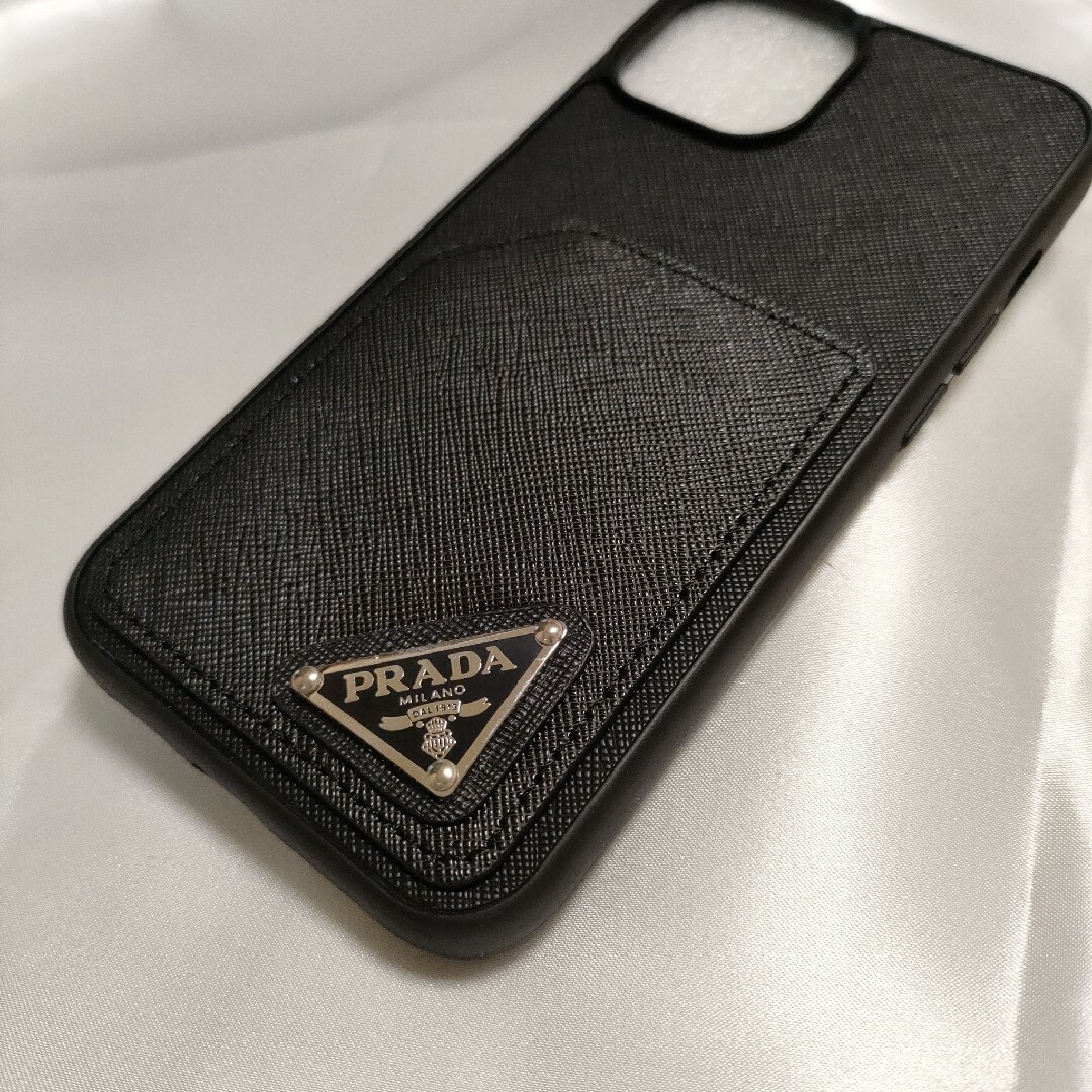 PRADA(プラダ)のPRADA プラダ iPhoneケース iPhone13pro スマホ/家電/カメラのスマホアクセサリー(iPhoneケース)の商品写真